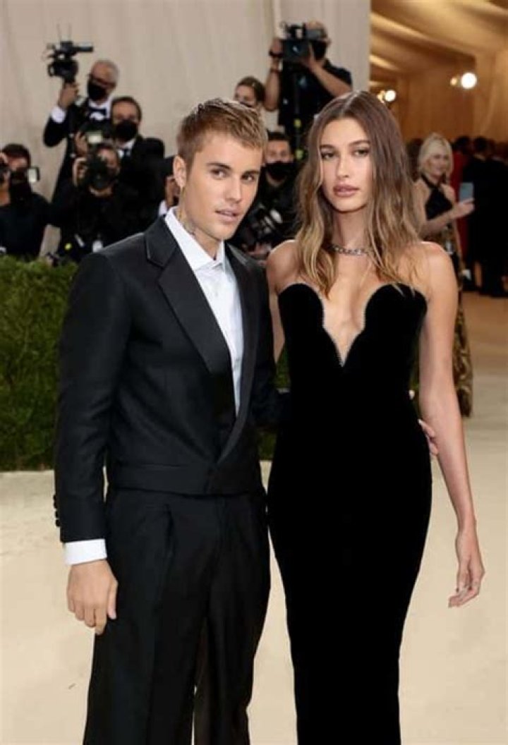 Justin Bieber And Hailey Height justinbieberjullla