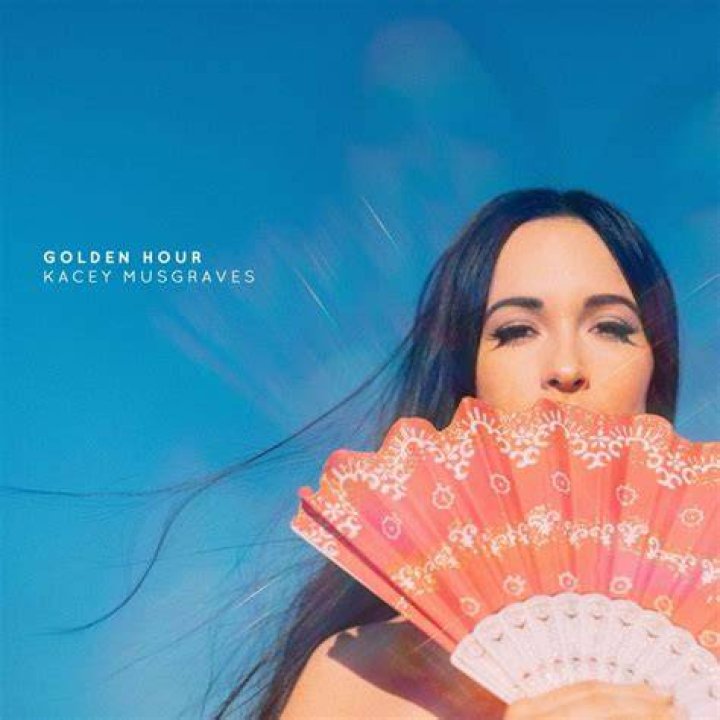 Kacey Musgraves&rsquo;s &lsquo;Rainbow&rsquo; has a comforting anthem during a