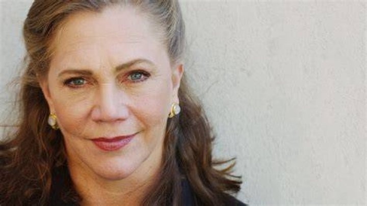 Kathleen Turner illness What disease does Kathleen Turner have?
