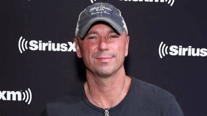 Kenny Chesney Net Worth, Age, Height, Weight, Awards & Achievements