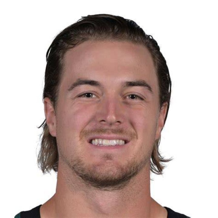Kenny Pickett Stats 2023 Career Net Worth Assets