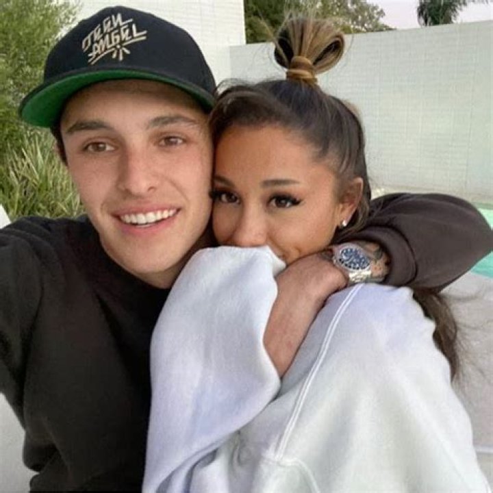 Know About Dalton Gomez, Husband Of Ariana Grande