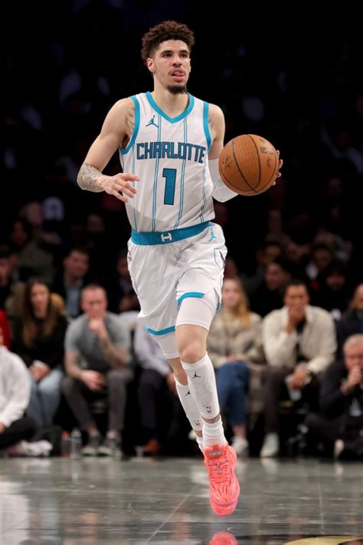 LaMelo Ball (wrist) to be reevaluated in 4 weeks after successful