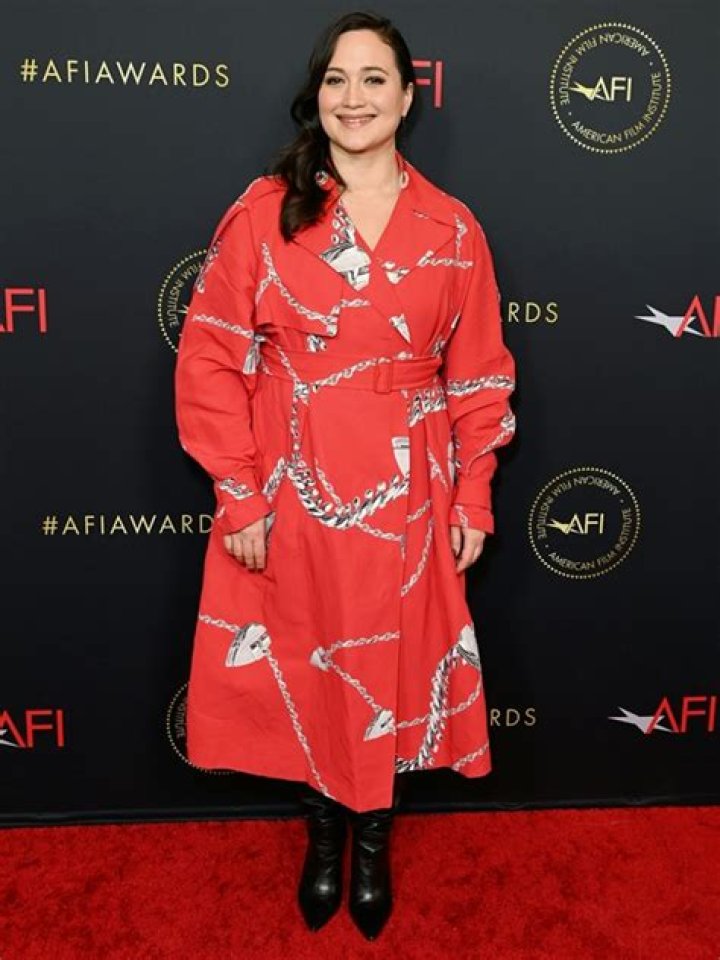 Lily Gladstone Height Weight Body Stats Biography Facts