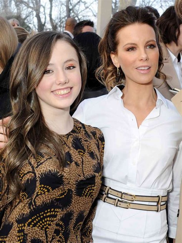 Lily Mo Sheen Photos Of Kate Beckinsale & Michael Sheen’s Daughter