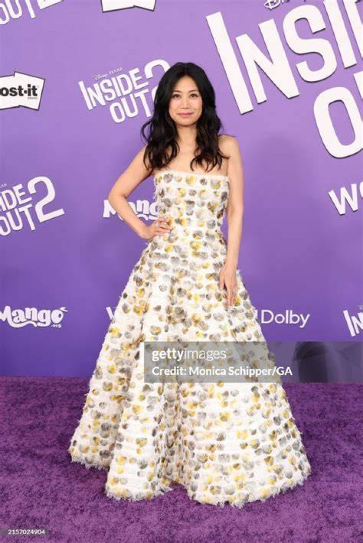 Liza Lapira Picture 7 World Premiere of Crazy, Stupid, Love Arrivals