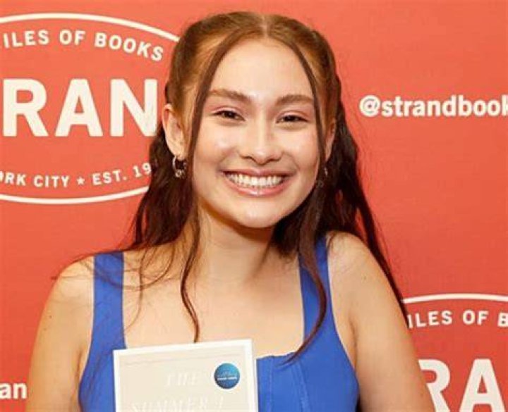 Lola Tung Age, Height, Boyfriend, Net Worth, Dating