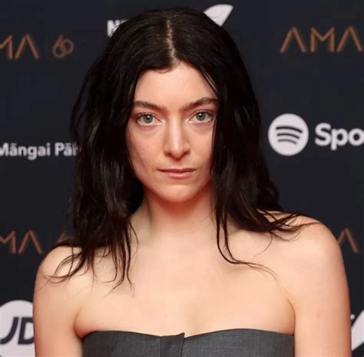 Lorde Profile Net Worth, Age, Relationships and more