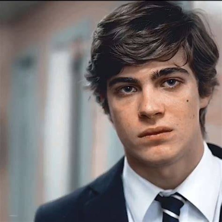 lorenzo zurzolo Baby netflix, Baby cast, Hottest guy ever
