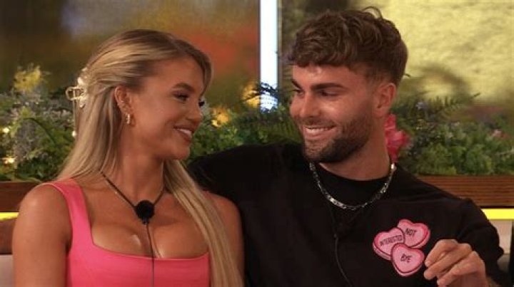 Love Island&rsquo;s Molly Smith her age, Callum Jones split and what she&rsquo;s