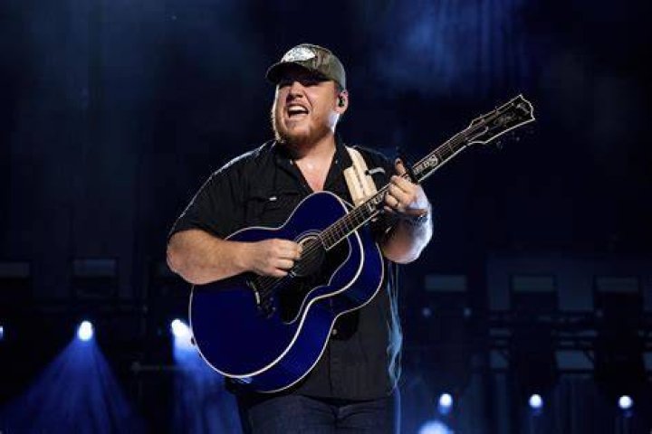 Luke Combs' Wife, Nicole, Shares Stunning New Wedding Photos iHeart