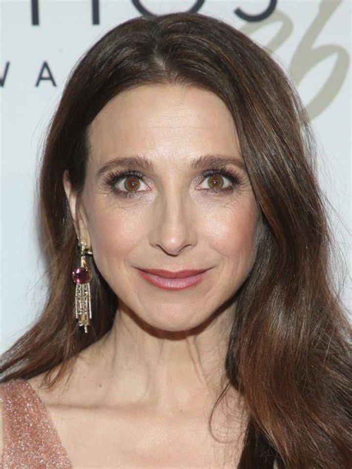 Marin Hinkle's Height, Weight, Bio, Measurements & More