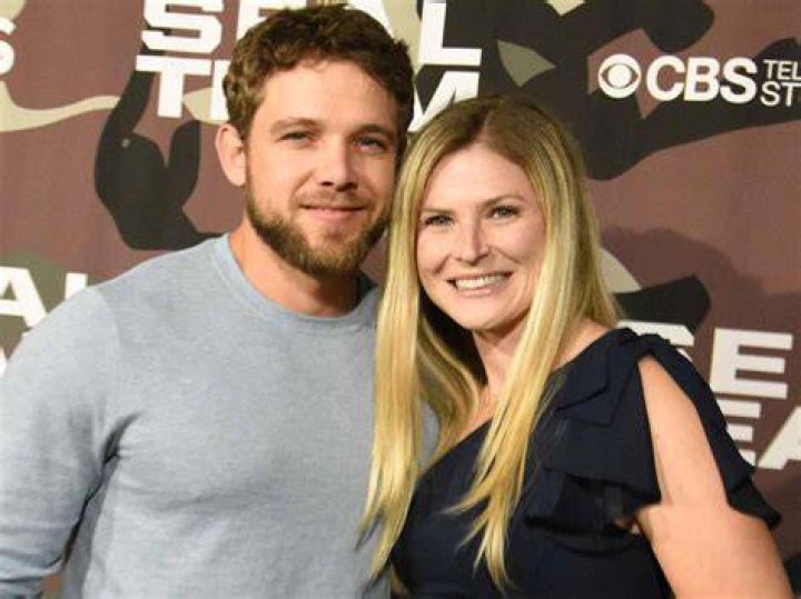 Max Thieriot is Married to Wife Lexi Thieriot. Kids Beaux, Maximus