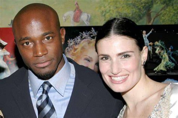 Meet Taye Diggs&rsquo; Exwife Idina Menzel Who Is Also A Famous Actress
