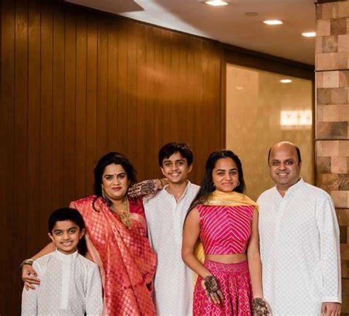 Meet Zarna Garg Daughter Zoya And Husband Shalabh