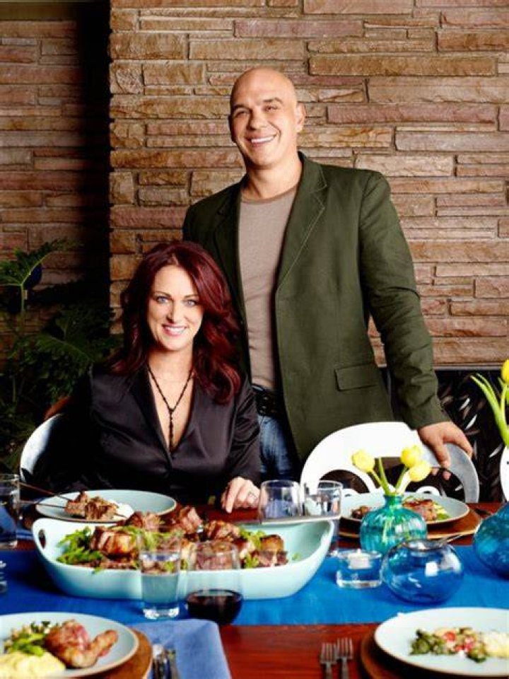 Michael Symon Net worth, Wife Liz Shanahan 15 Facts you should know