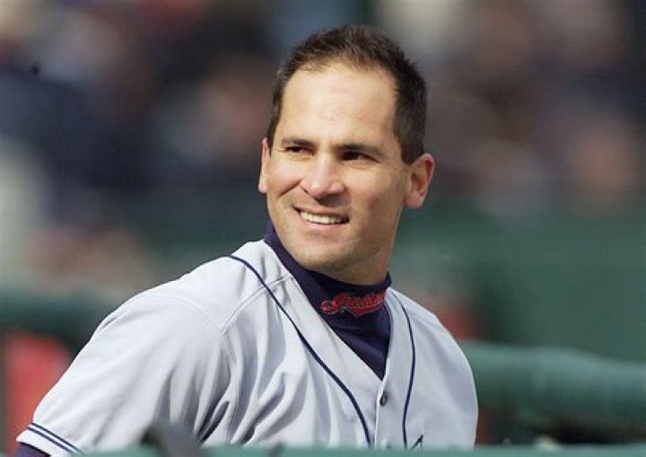 MLB investigating Omar Vizquel over domestic abuse allegations report