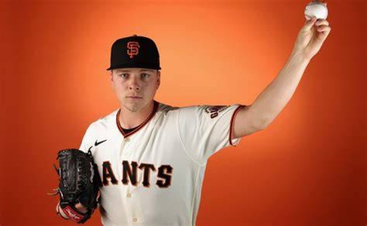 MLB Kyle Harrison toca puertas de Grandes Ligas con Giants