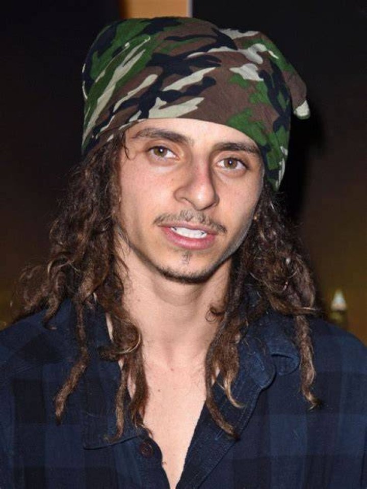 Moises Arias Biography, Wiki, Height, Age, Girlfriend & More Social