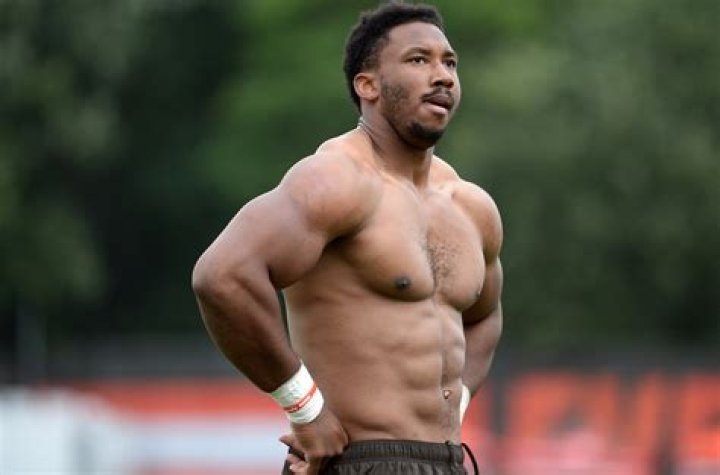 Myles Garrett (6&prime;4&Prime;, 271 LBS) Says A Crazed 'Fan' Hopped Out Of His Car
