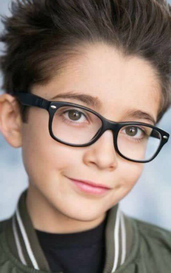 Nicolas Bechtel Height, Weight, Age, Girlfriend, Family, Facts, Biography