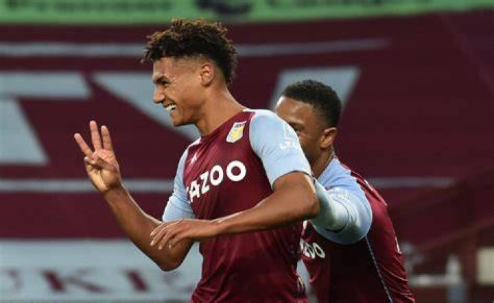 Ollie Watkins' Arsenal background, transfer dream, family’s stance