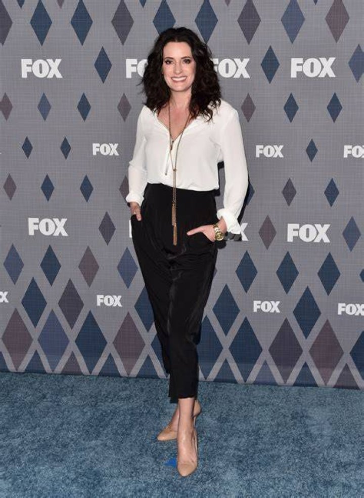 Paget Brewster Net worth, Age Wife, BioWiki, Kids, Weight 2022 The