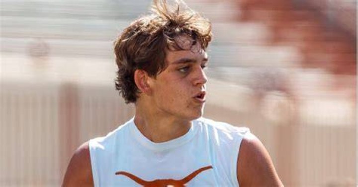 PHOTOS 2023 quarterback prospect Arch Manning