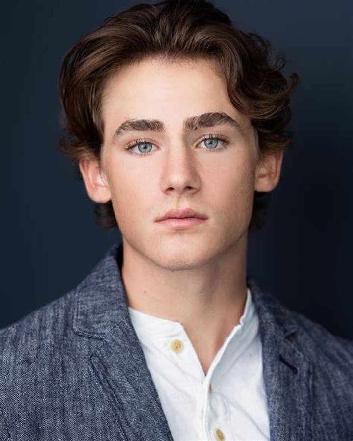 Picture of Brady Hepner