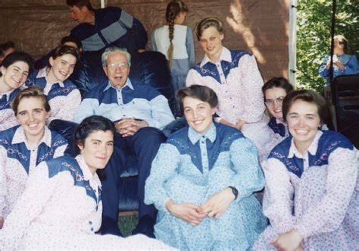 Polygamist prophet Warren Jeffs's daughter speaks about his abusive