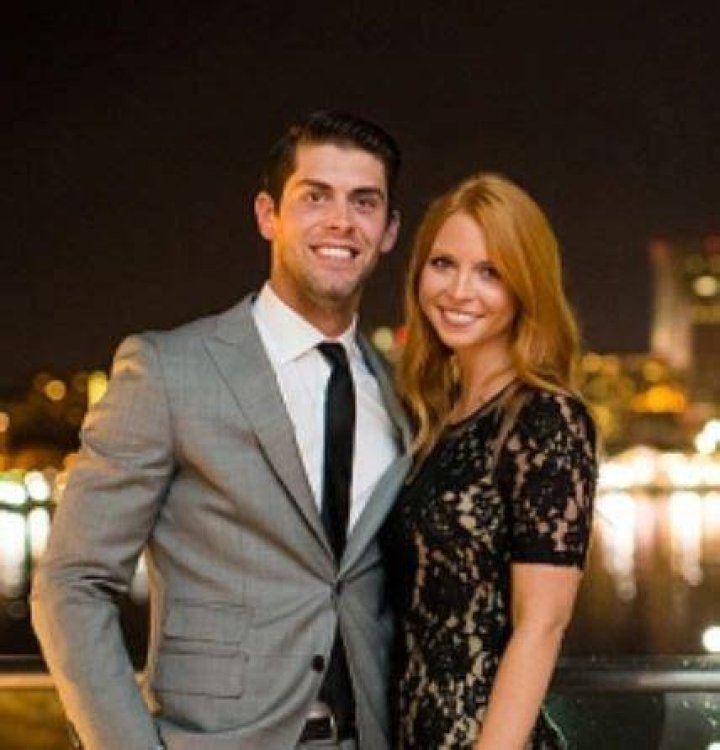 Quick Celeb Facts Jennifer Kupcho Wiki, Height, Married, Husband, Net