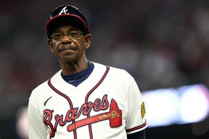 Report Braves Star Bids Farewell