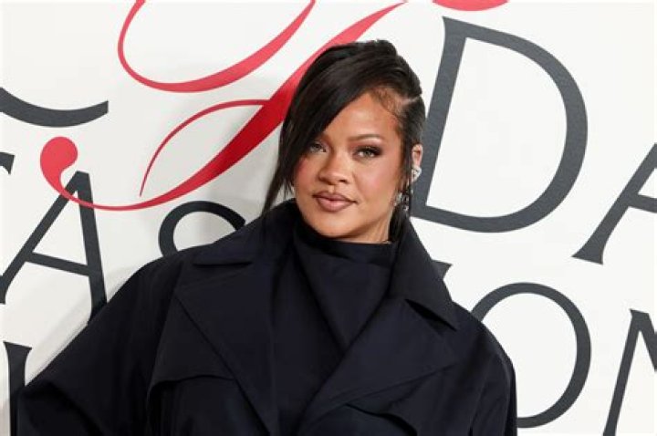 Rihanna might be collaborating with JayZ again