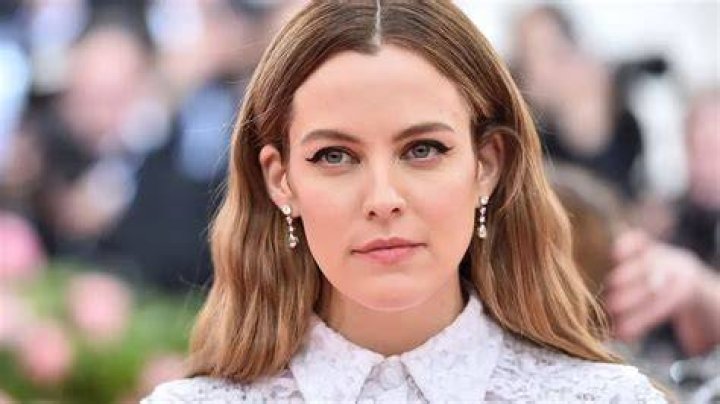Riley Keough Biography, Age, Height, Husband, Net Worth