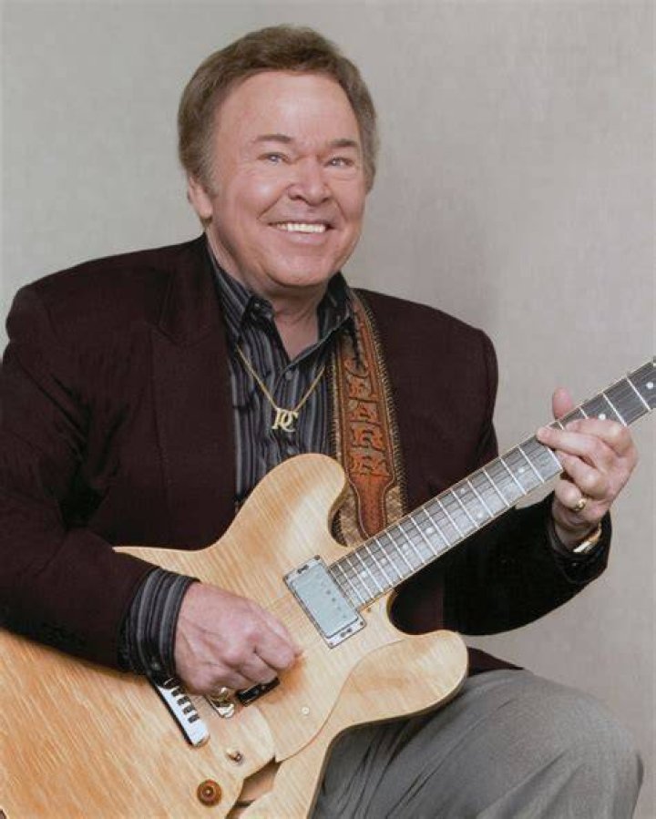 Roy Clark's Legacy Remembered in New' Greatest Hits' Album Sounds Like