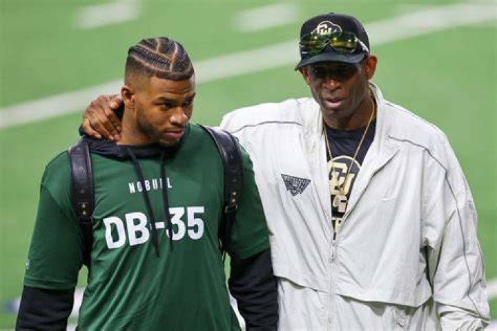 Shilo Sanders, Deion Sanders' son, commits to South Carolina