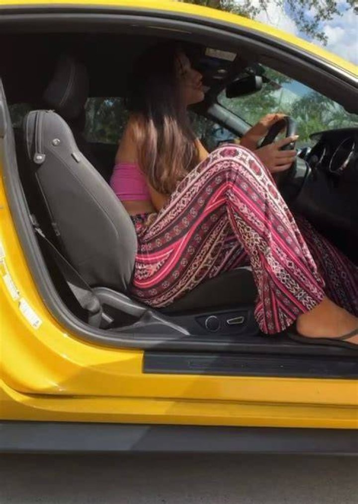 &lsquo;Shy&rsquo; 6ft 2in accountant rakes in &pound;80k a month with&hellip;