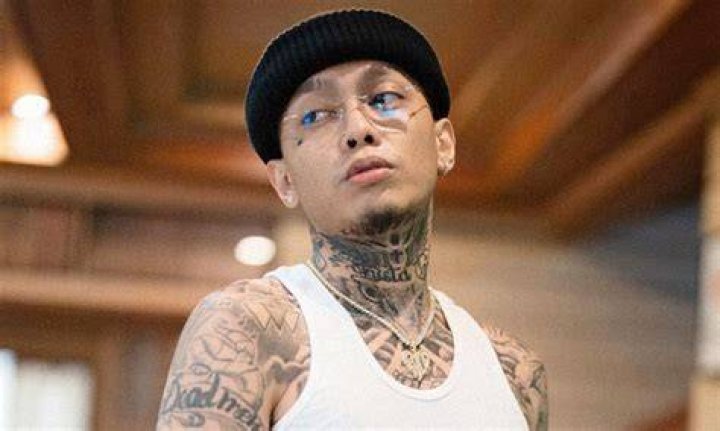 Skusta Clee Taunts Haters With &lsquo;Testing&rsquo; HipHopDX