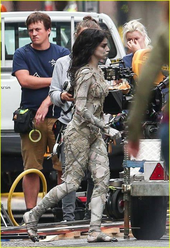 SOFIA BOUTELLA at The Mummy Premiere in Sydney 05/22/2017 zune2016