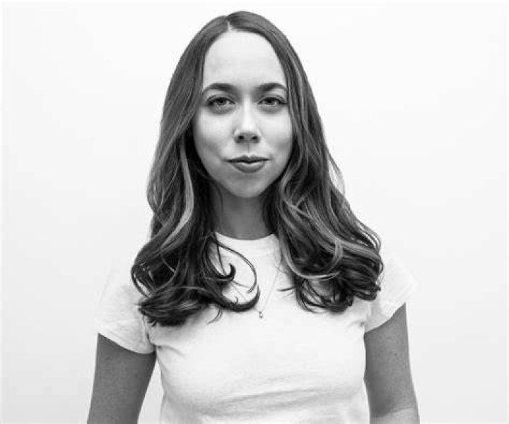 SPOTLIGHT Sarah Jarosz Takes Familiar Ground to New Territory No