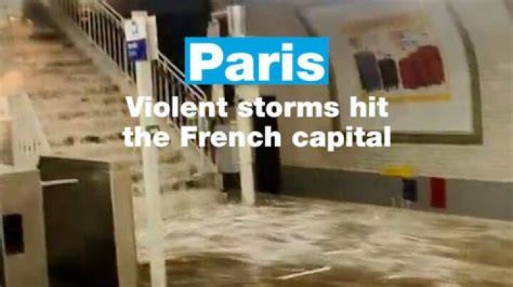 &lsquo;Storms in Paris&rsquo; Is 2022&rsquo;s Coolest Paint Color PureWow