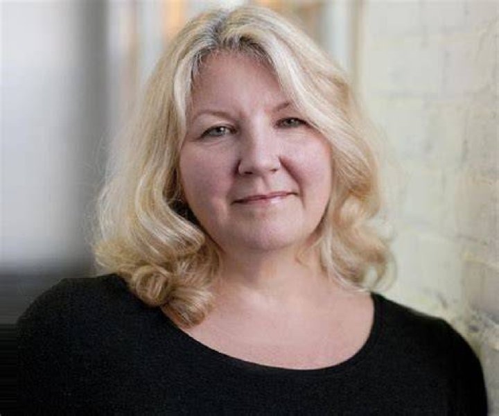 Susan Mikula Biography Wiki, Net Worth, Education, Nationality