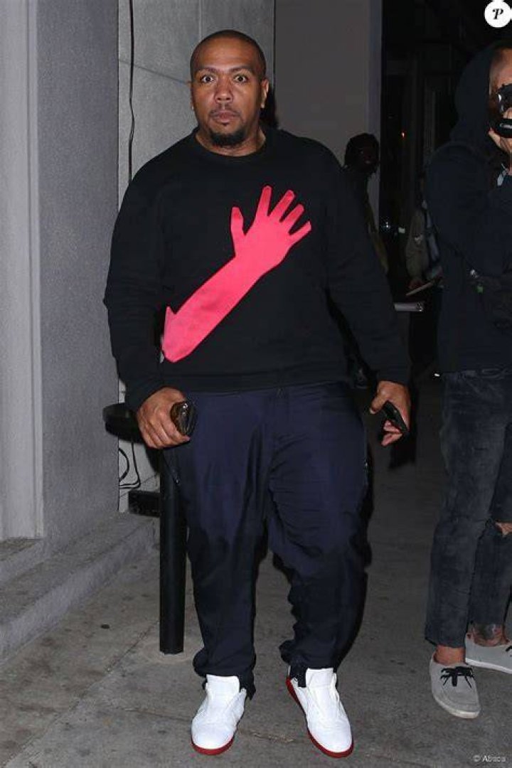 Timbaland (Timothy Zachery Mosley) en famille &agrave; l'a&eacute;roport LAX en