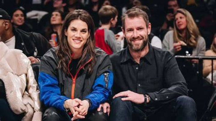 Tom Oakley What to know about Missy Peregrym's husband
