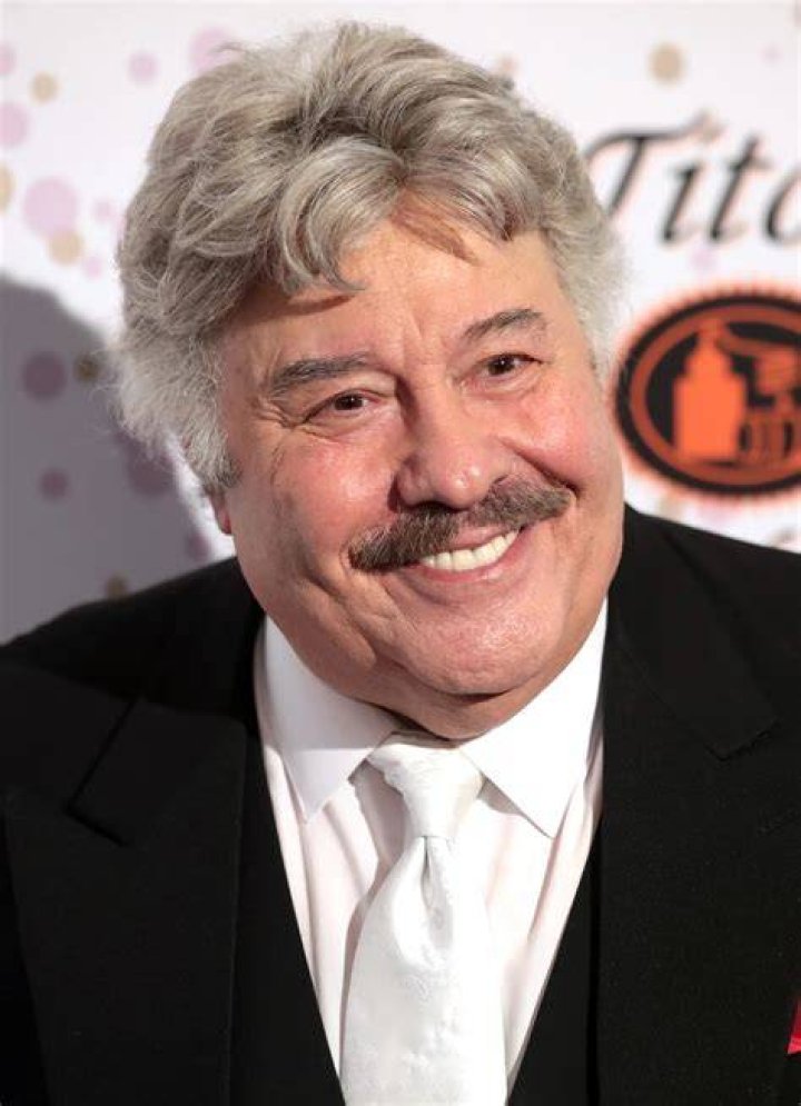 Tony Orlando Net Worth 2022 How He Built a Wealth of 15 Million