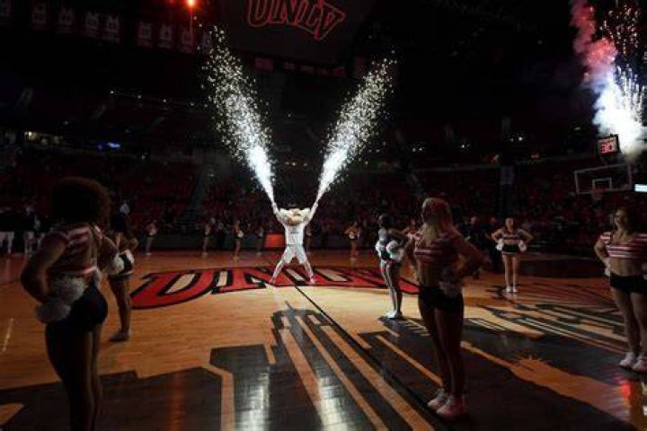UNLV basketball team hires former player Kevin Kruger as next head