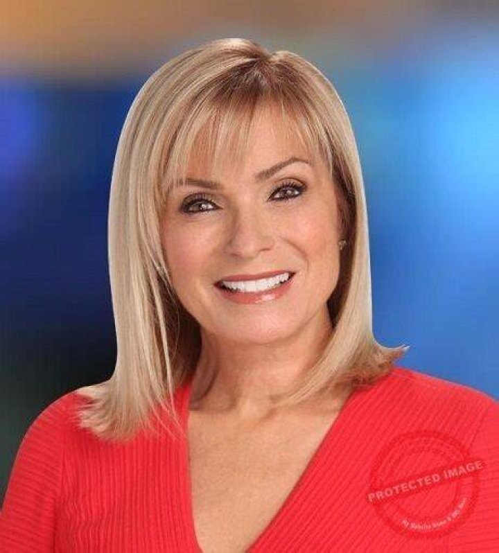 Vicki Dortch (WLKY) Bio, Age, Husband, Married, Son, Salary, Net Worth