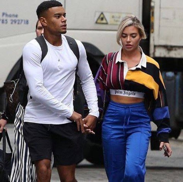 Wes Nelson and new girlfriend Arabella Chi FINALLY make their romance