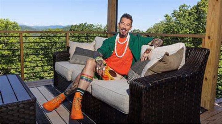 What is David Bromstad&rsquo;s net worth? My Lottery Dream Home host&rsquo;s