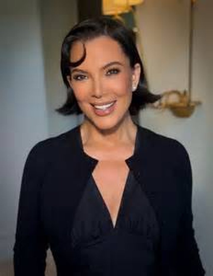 What is Kris Jenner's net worth in 2021? Capital XTRA